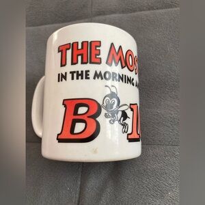 LINYi mug. B101.1 🐝 radio station